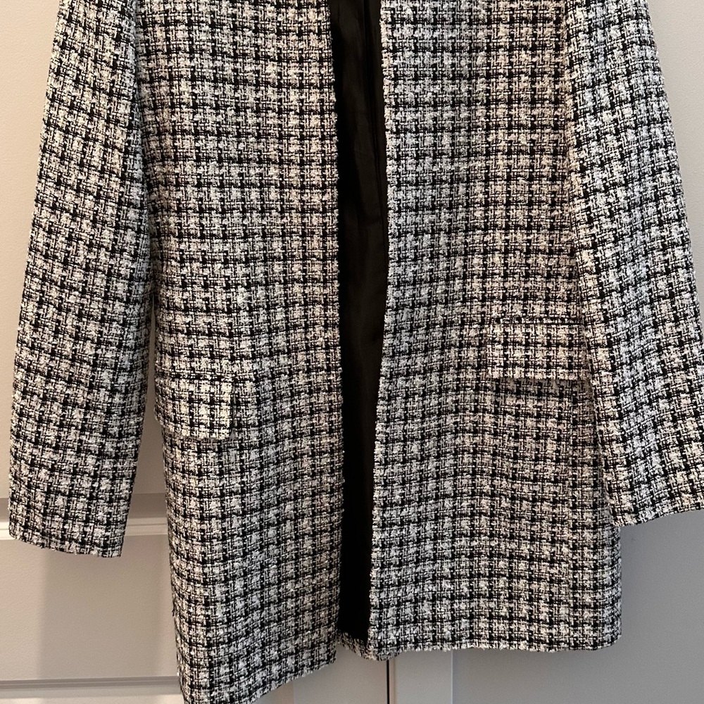 Women's Black and White Houndstooth Coat
